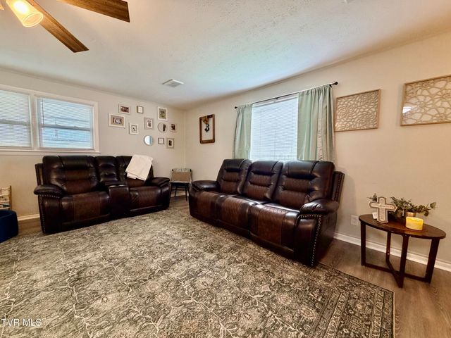 2309 Ashwood Avenue, Kingsport, TN 37664