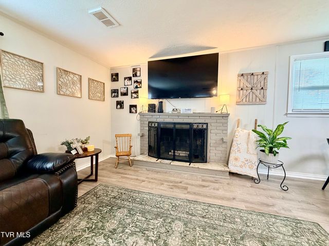 2309 Ashwood Avenue, Kingsport, TN 37664