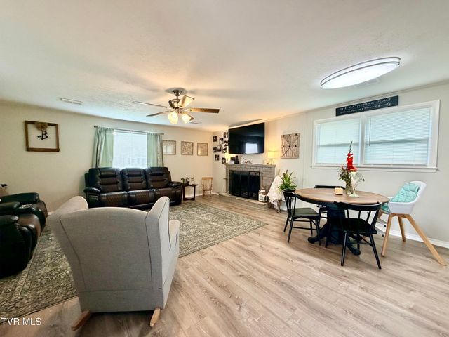 2309 Ashwood Avenue, Kingsport, TN 37664