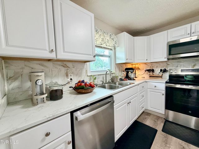 2309 Ashwood Avenue, Kingsport, TN 37664