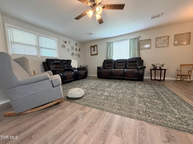 2309 Ashwood Avenue, Kingsport, TN 37664