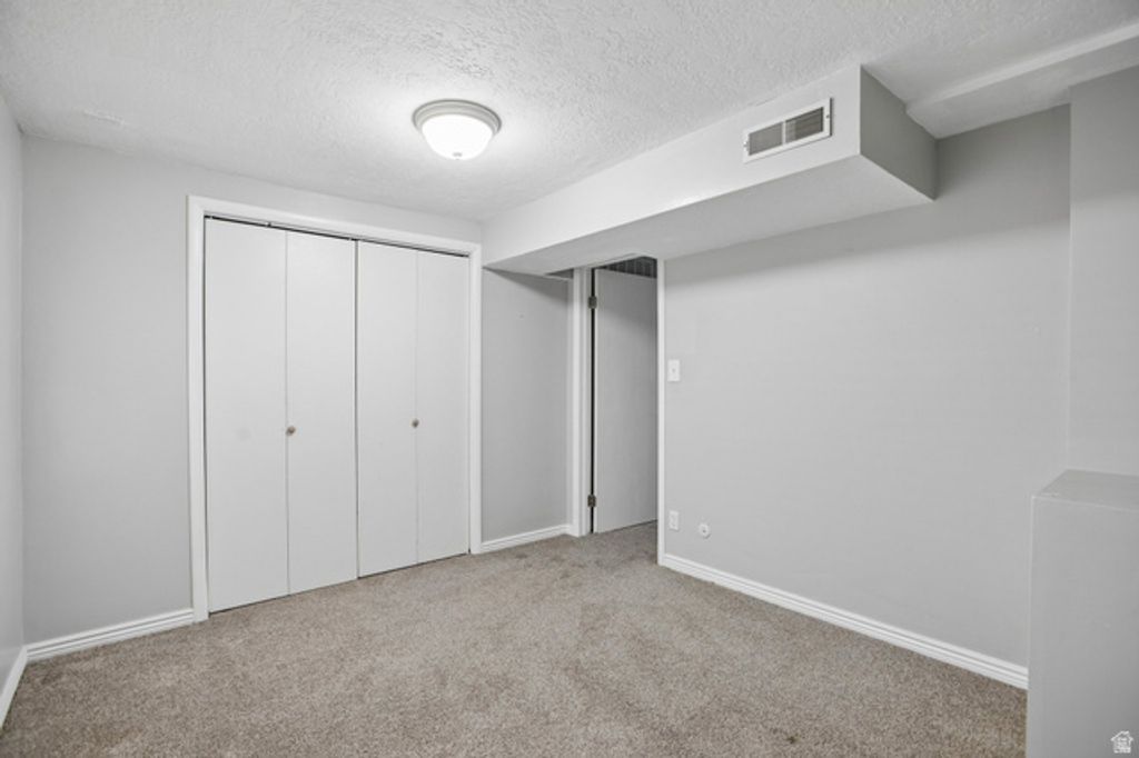 Image 16 of property listing at 1079 E 8320 S, Sandy, UT 84094