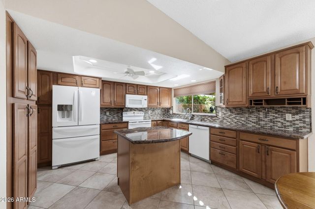 1752 LEISURE WORLD --, Mesa, AZ 85206