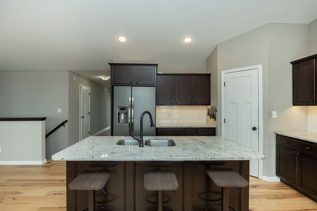 508 Meadow Brook Place, Huxley, IA 50124