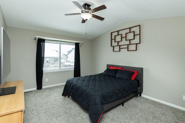 508 Meadow Brook Place, Huxley, IA 50124