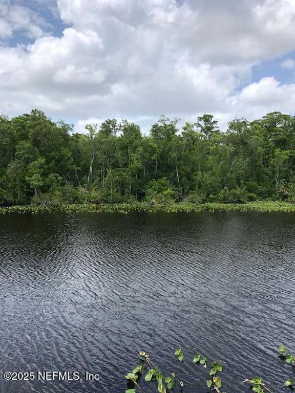 3075 BISHOP ESTATES Road, St. Johns, FL 32259