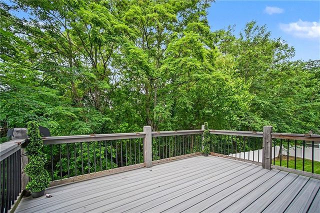 2009 Ridge Tree Drive, Pleasant Hill, MO 64080