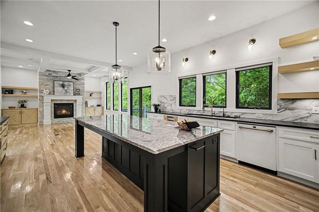2009 Ridge Tree Drive, Pleasant Hill, MO 64080