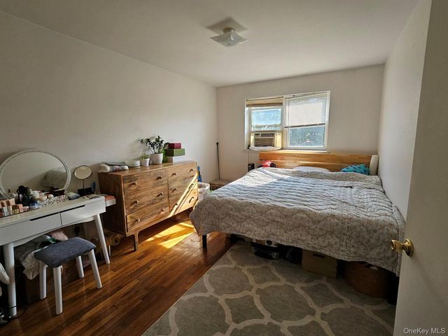 16-21 200th Street 1FL, Flushing, NY 11360