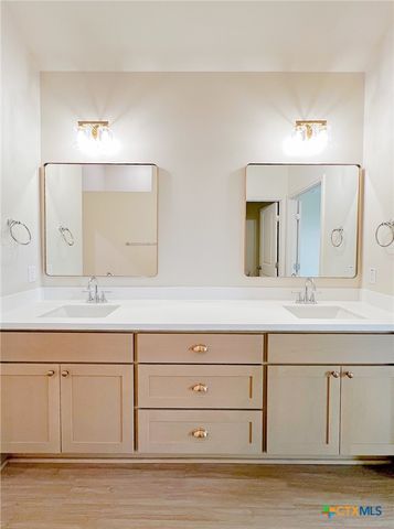 112 Raindance Court, Victoria, TX 77904