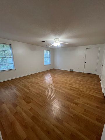 3457 E ROLLING WOODS DR, Memphis, TN 38128
