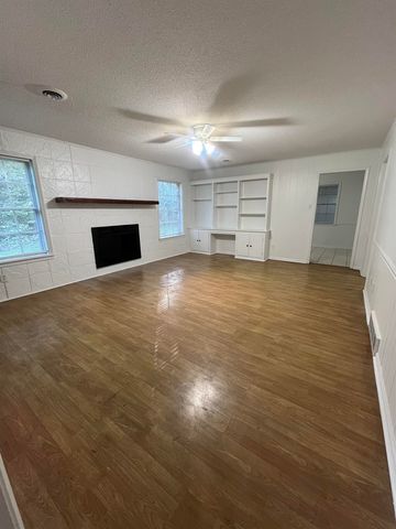 3457 E ROLLING WOODS DR, Memphis, TN 38128