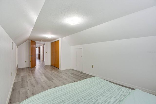 4831 GREENLEAF ROAD, Sarasota, FL 34233