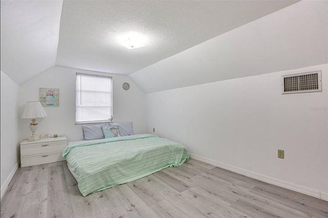 4831 GREENLEAF ROAD, Sarasota, FL 34233