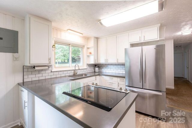2274 Country Club Road, Lincolnton, NC 28092