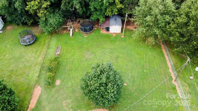 2274 Country Club Road, Lincolnton, NC 28092