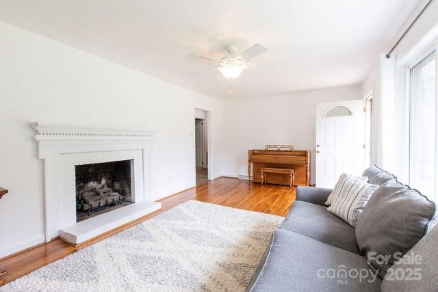 2274 Country Club Road, Lincolnton, NC 28092