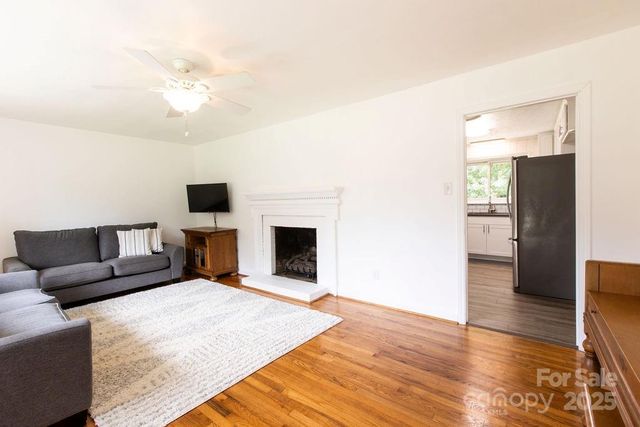 2274 Country Club Road, Lincolnton, NC 28092