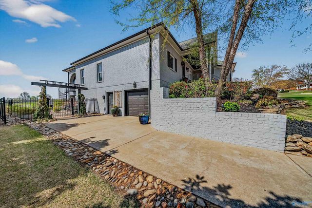 24175 Piney Creek Drive, Athens, AL 35613