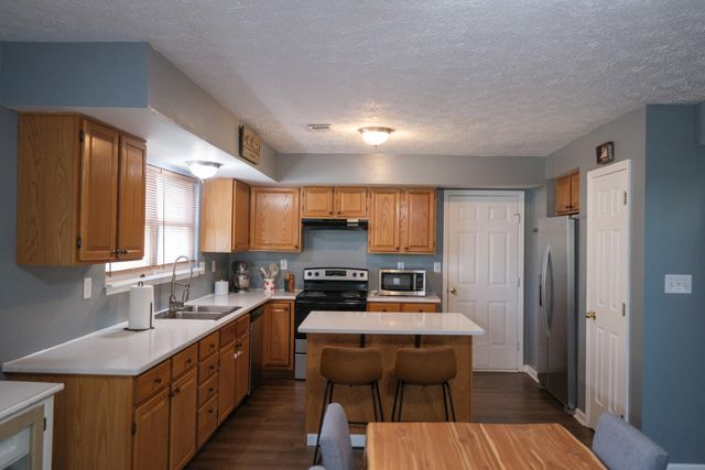 2113 Belmont Drive, Lexington, KY 40516