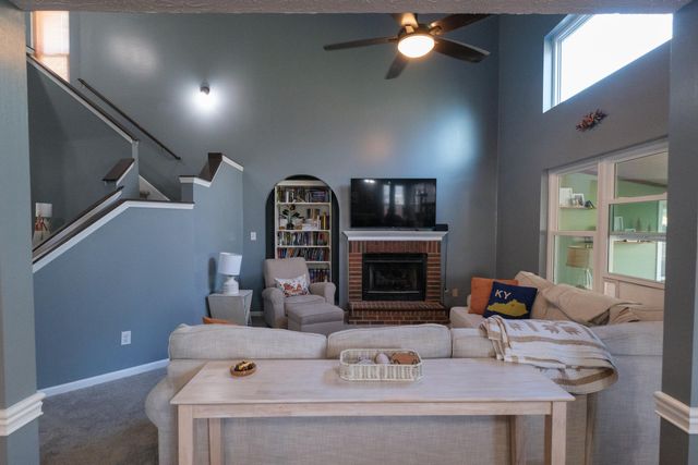 2113 Belmont Drive, Lexington, KY 40516