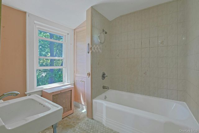 333 S Middletown Road, Nanuet, NY 10954