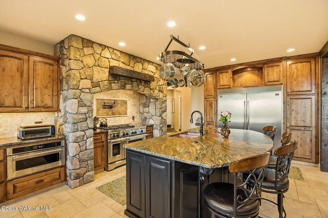 5969 W Highland Dr, Coeur D'alene, ID 83814