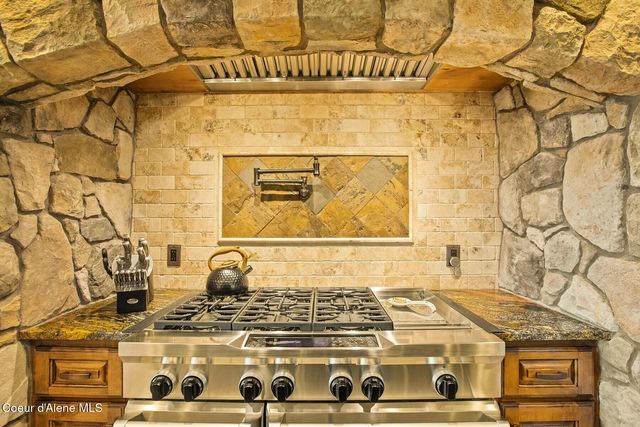 5969 W Highland Dr, Coeur D'alene, ID 83814