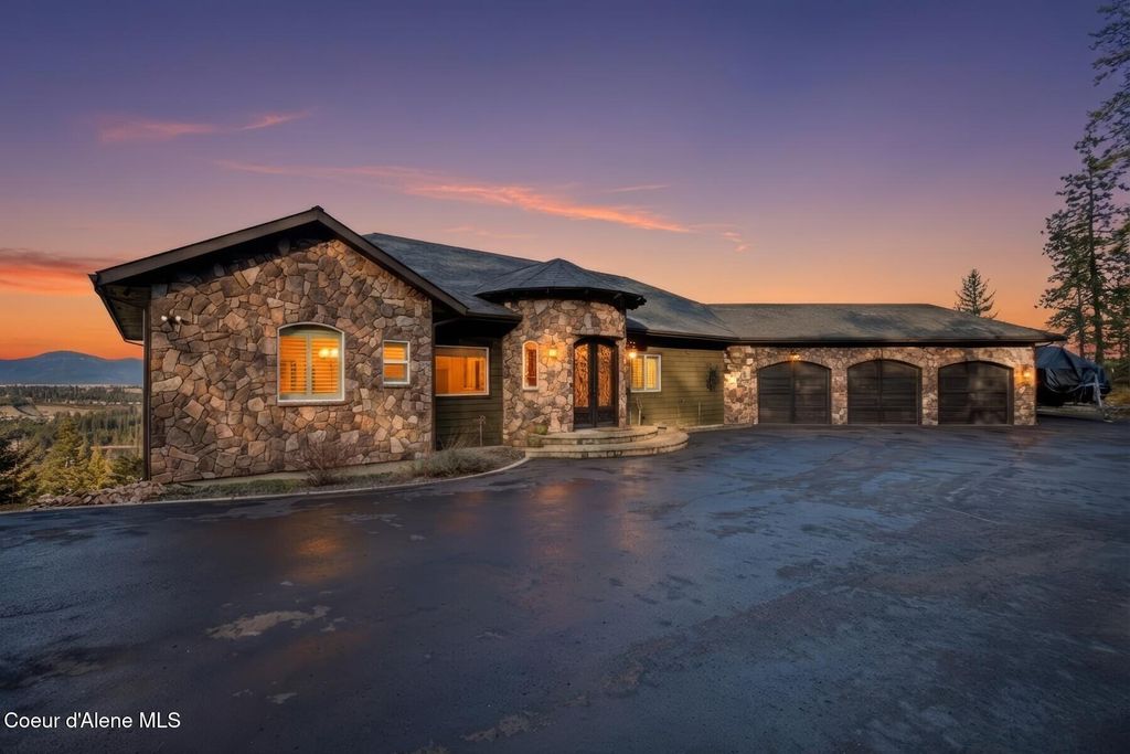 5969 W Highland Dr, Coeur d'Alene, ID 83814