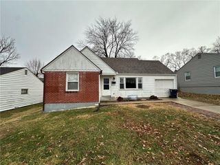 3823 E 71st Street, Kansas City, MO 64132