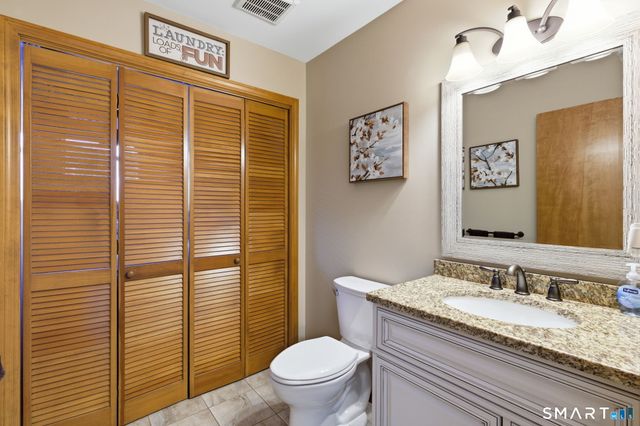 11 Settlers Way, Ellington, CT 06029