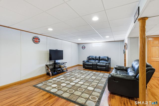 11 Settlers Way, Ellington, CT 06029