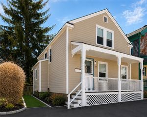 1 Conrad Court, Newport, RI 02840