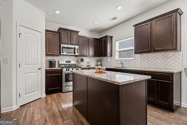 616 Sunflower Drive, Canton, GA 30114