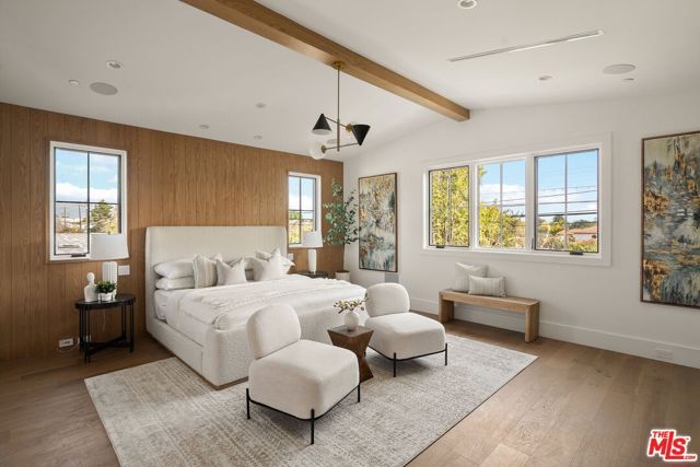 1742 Preuss Road, Los Angeles, CA 90035