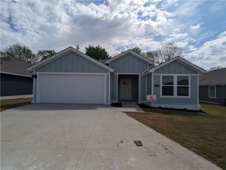 2734 N Snowball Avenue, Fayetteville, AR 72704