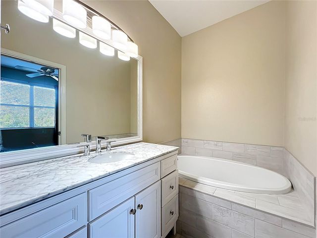 3884 DEBERRY DRIVE 0, Sarasota, FL 34233