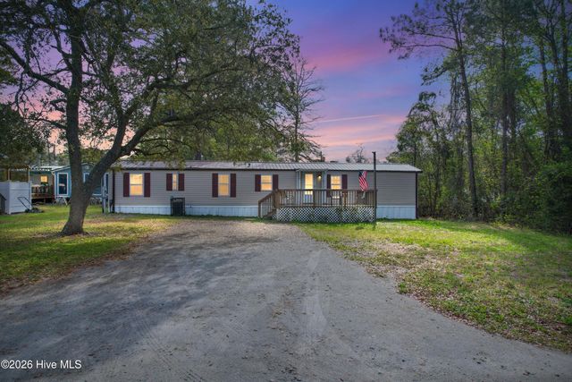 2866 Cherokee Avenue SW, Supply, NC 28462