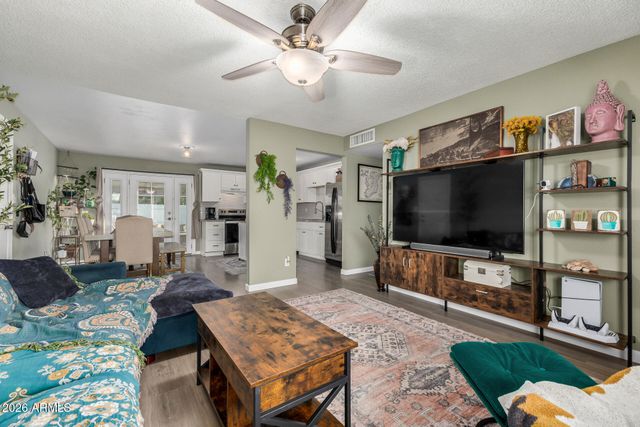 3429 E EVERETT Drive, Phoenix, AZ 85032