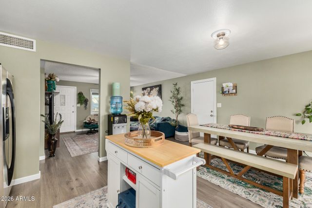 3429 E EVERETT Drive, Phoenix, AZ 85032