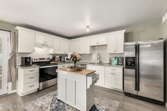 3429 E EVERETT Drive, Phoenix, AZ 85032