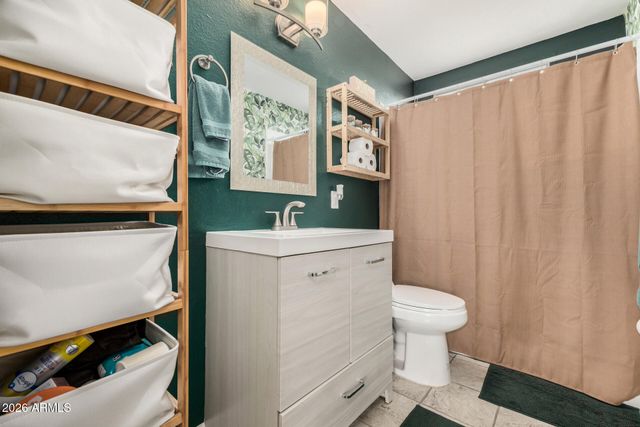 3429 E EVERETT Drive, Phoenix, AZ 85032