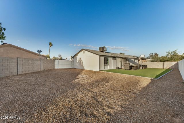3429 E EVERETT Drive, Phoenix, AZ 85032