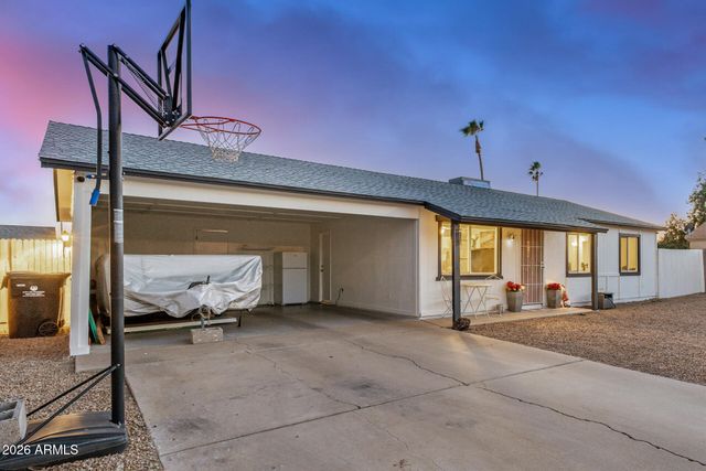 3429 E EVERETT Drive, Phoenix, AZ 85032