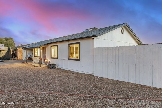 3429 E EVERETT Drive, Phoenix, AZ 85032