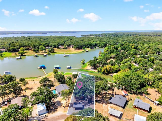 9466 Lakeland Loop, Quinlan, TX 75474