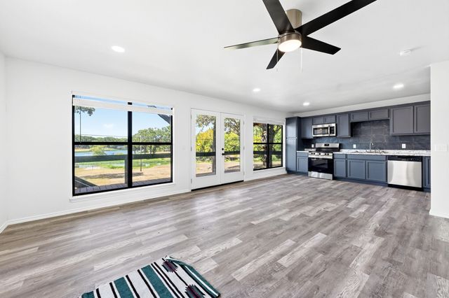 9466 Lakeland Loop, Quinlan, TX 75474
