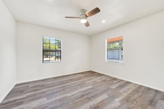 9466 Lakeland Loop, Quinlan, TX 75474