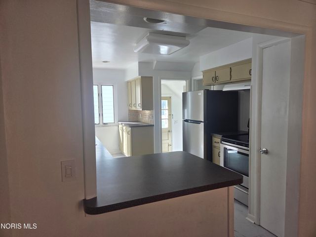 2716 Powhattan Parkway, Toledo, OH 43606