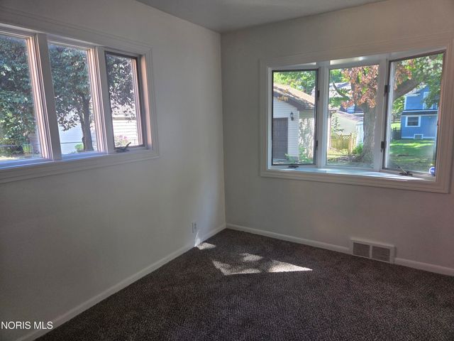 2716 Powhattan Parkway, Toledo, OH 43606